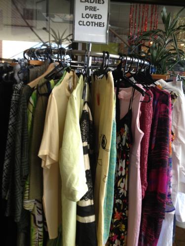 Mickey's clothing and alterations - Logo