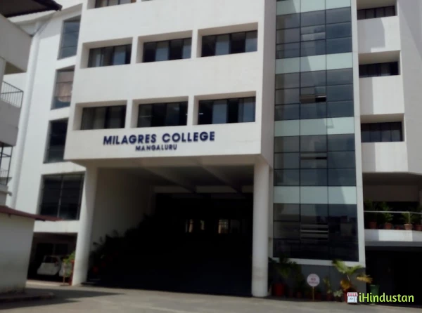 Milagres Pre University College - Logo