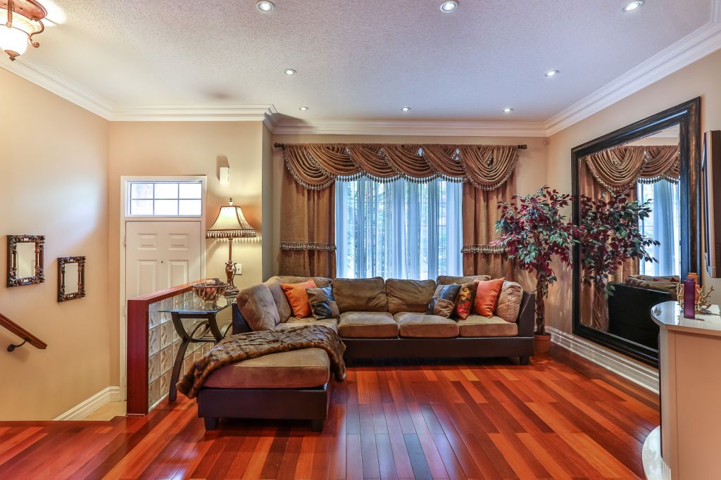 Mila Vilner - Harvey Kalles Real Estate - Cover photo