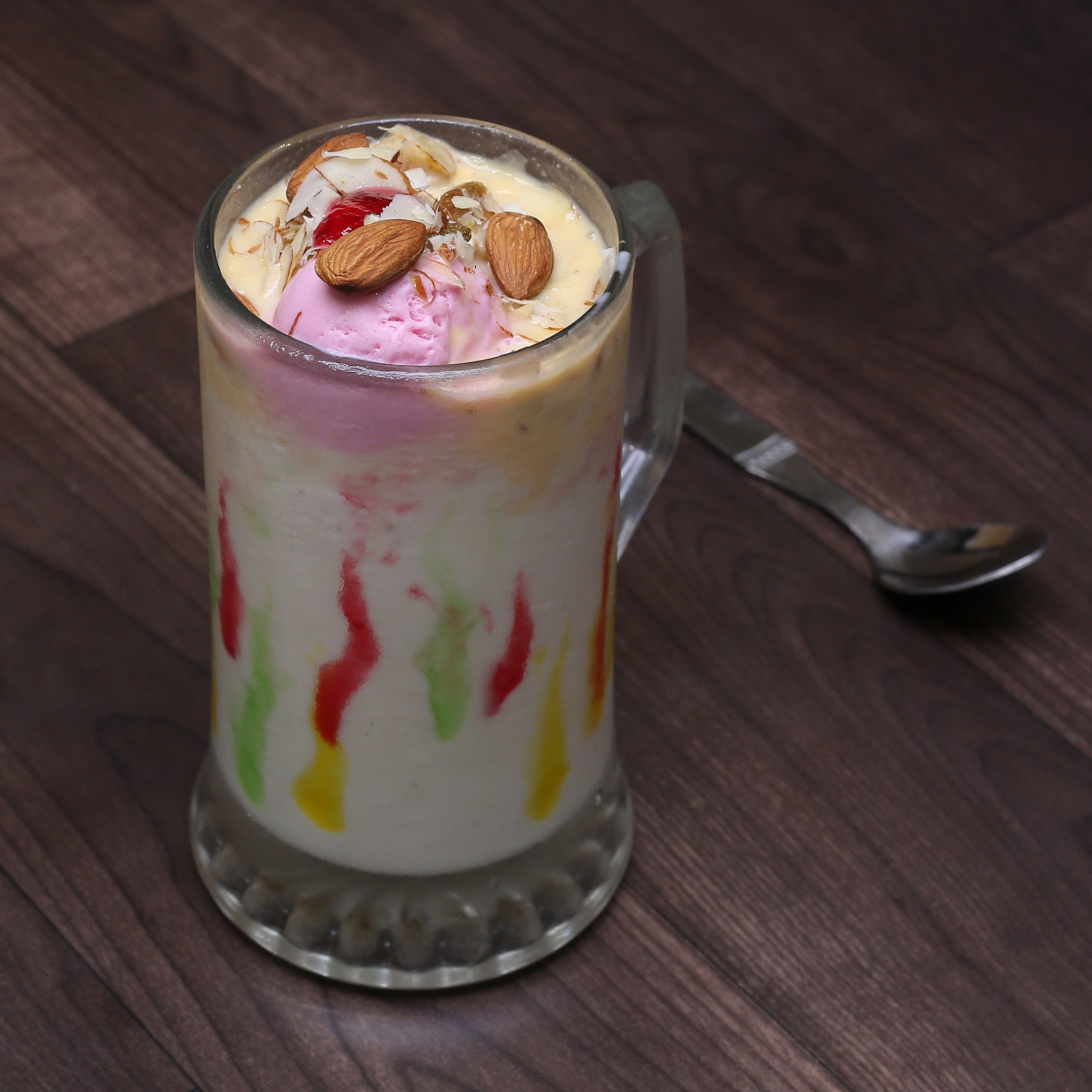 Minakshi Lassi And Bakers - Logo