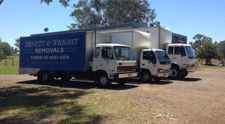 Minett & Wright Removals - Logo