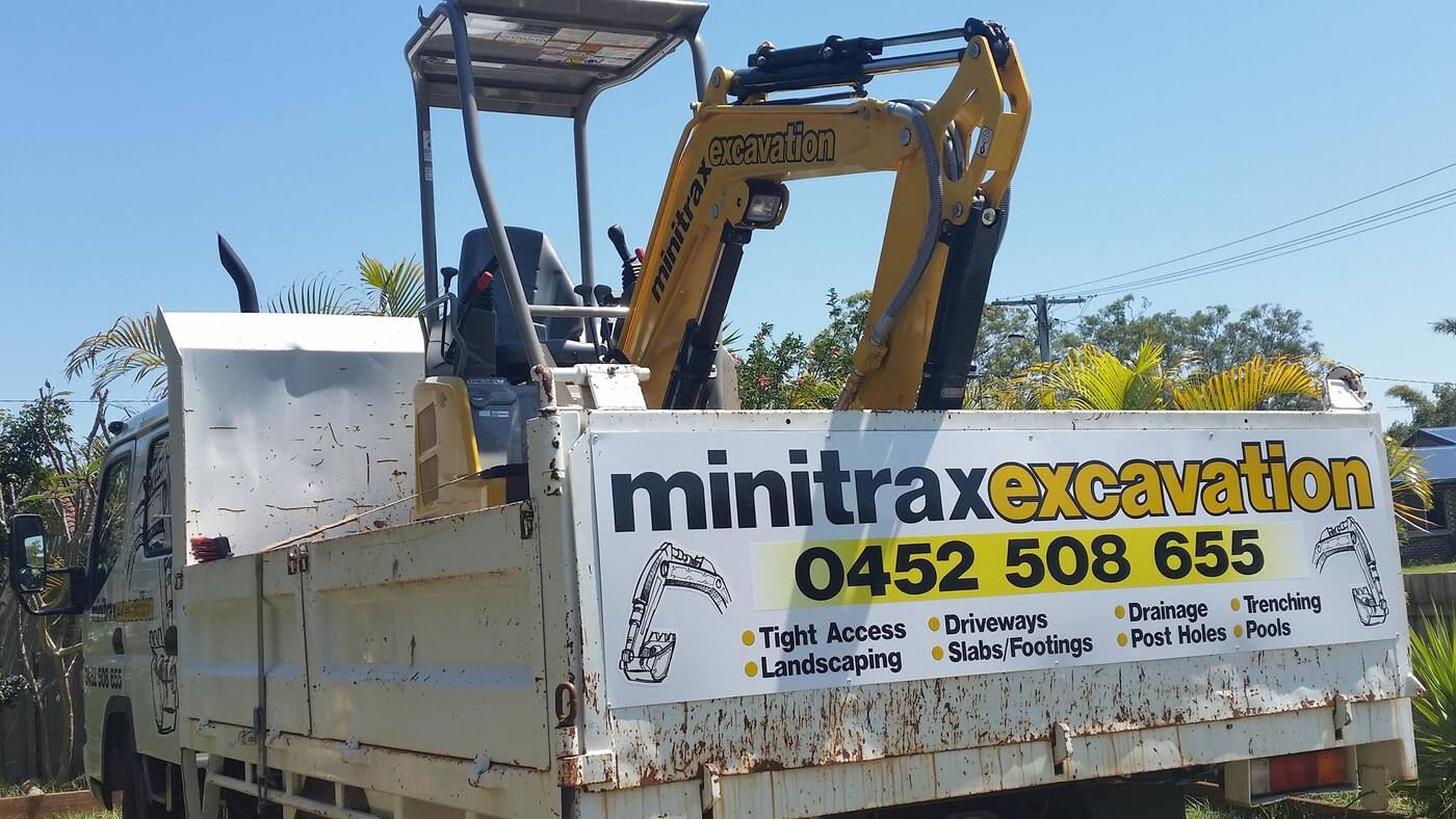 Minitrax Excavation - Logo