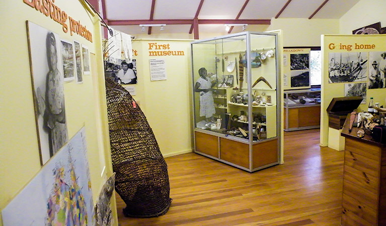 Minjungbal Aboriginal Cultural Centre - Logo