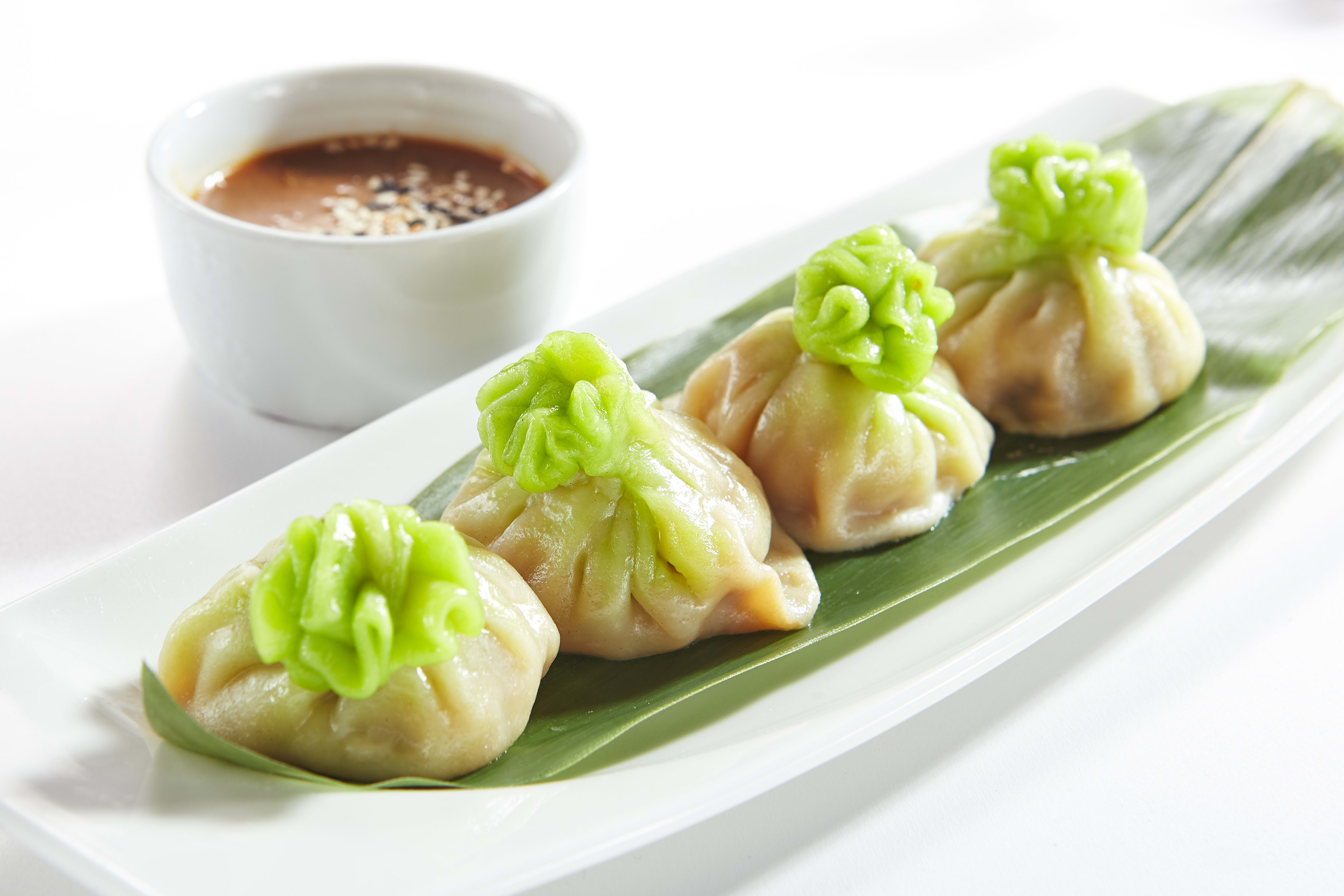 Mirchi Momos - Logo