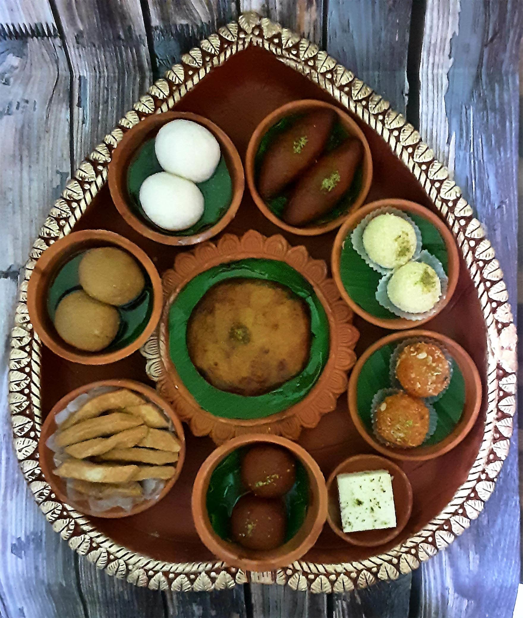 Mishti Ghor - Logo
