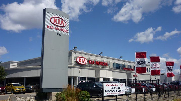 Mississauga Kia - Logo