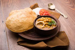 Mitter Chole Bhature & Amritsari Naan - Logo