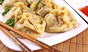 Mizo momos - Logo