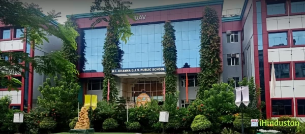 M.L. Khanna DAV Public School - Logo