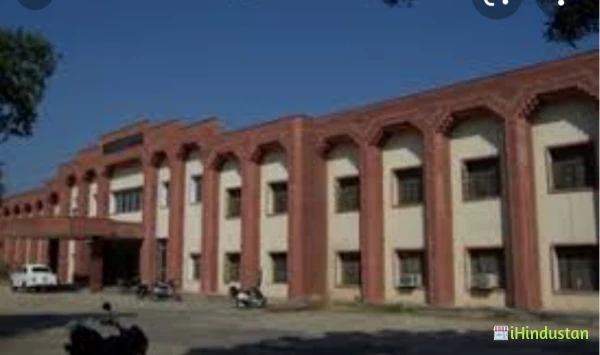 MLVTECS College - Logo