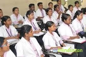 M.M.M. College - Logo