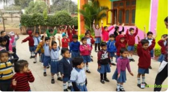 MM School - Cover photo