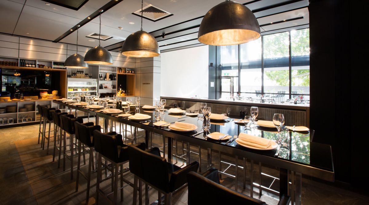 Mobius Bar & Grill at Pullman Sydney Airport - Logo