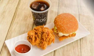 MOC - The American Restaurant - Logo