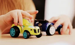 Modern Toys - Logo