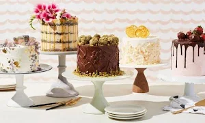 Modern cakes & more - Cover photo