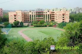 Modern Convent School, Dwarka - Logo