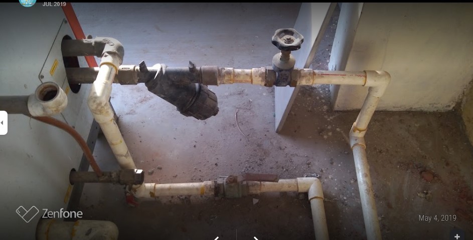 Modern technology plumber - Cover photo