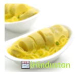 Moets Curry Leaf - Logo