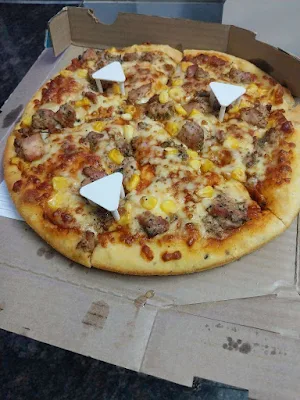 Mojo Pizza - 2X Toppings - Logo