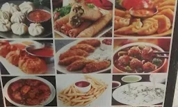Momos N More - Logo