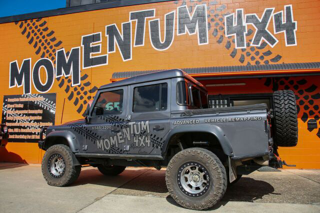 Momentum 4X4 Performance Centre - Logo