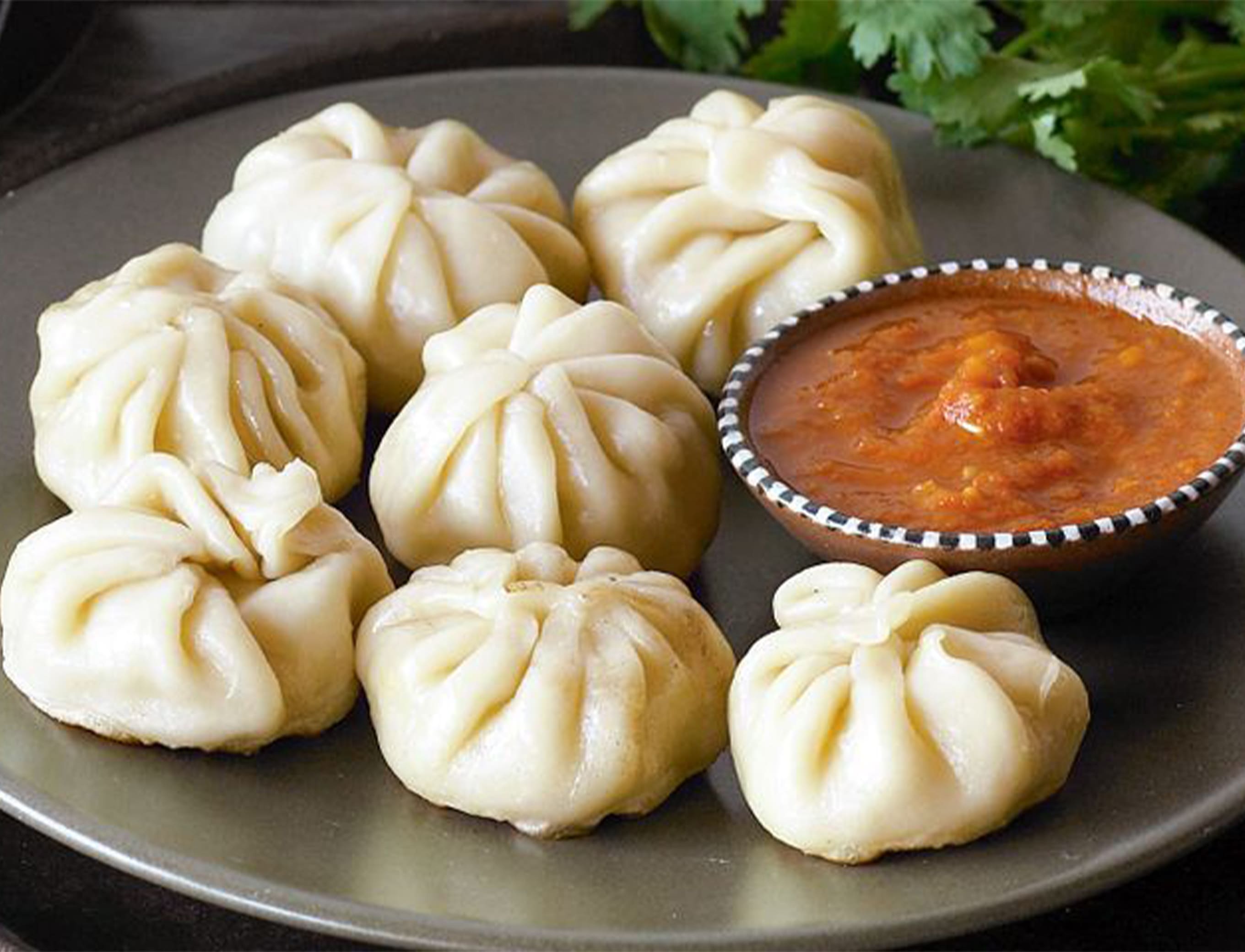 Momos Factory - Logo