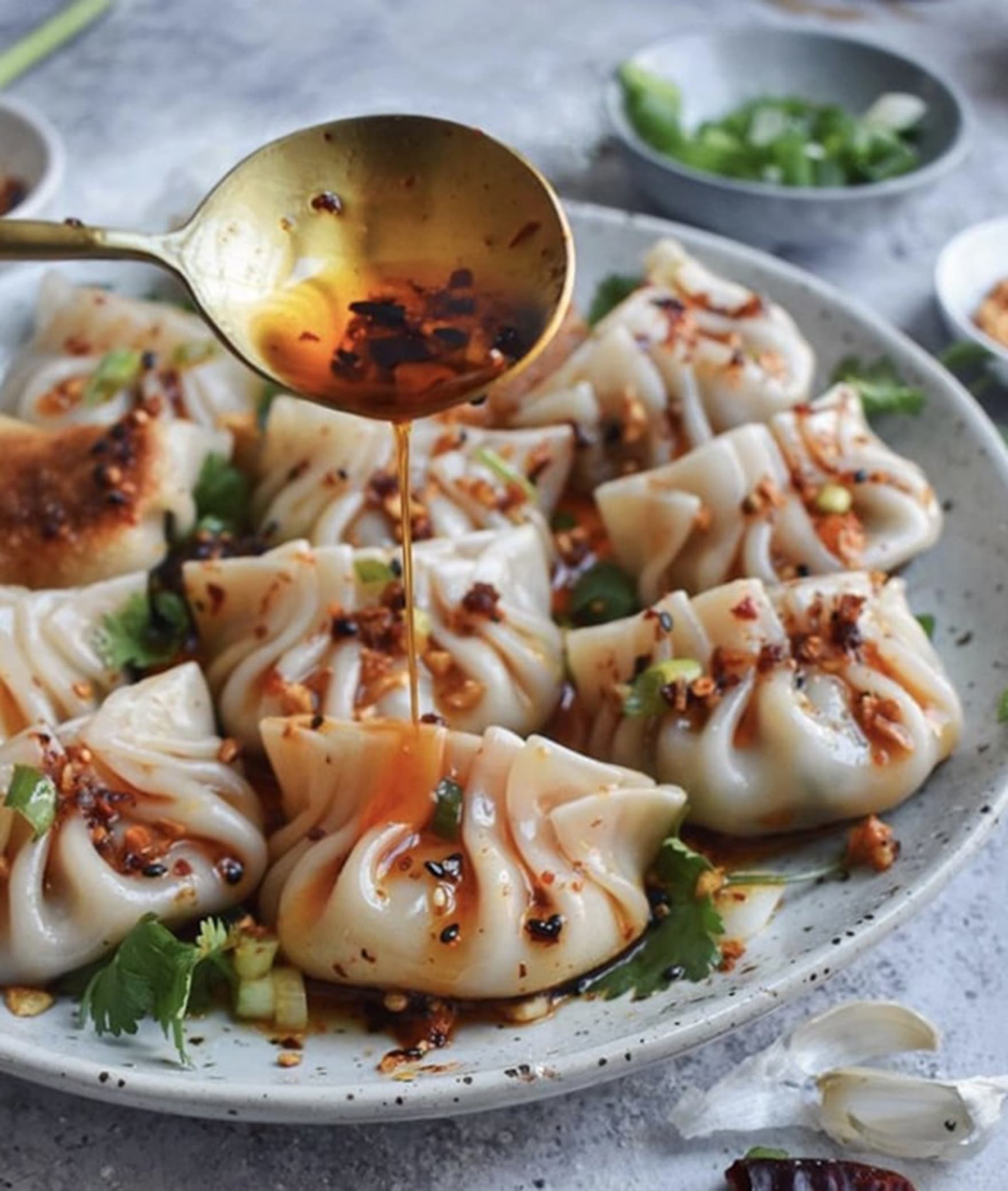 Momos Factory - Logo