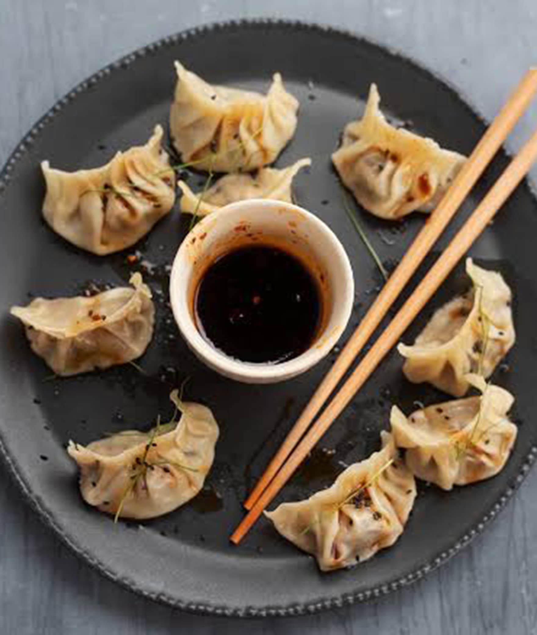 MOMOS In LIFE - Logo