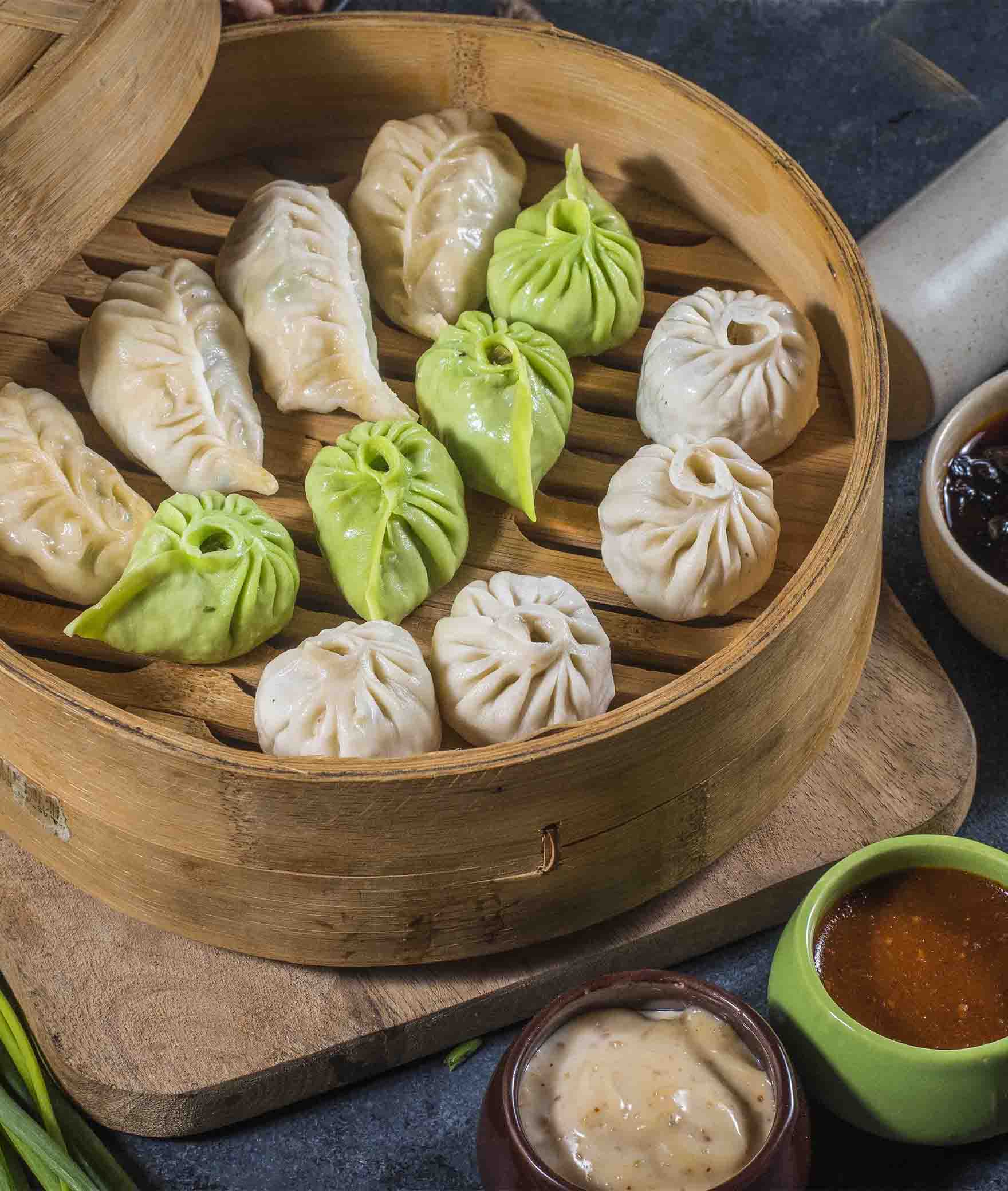 MOMOS MARKET - Logo