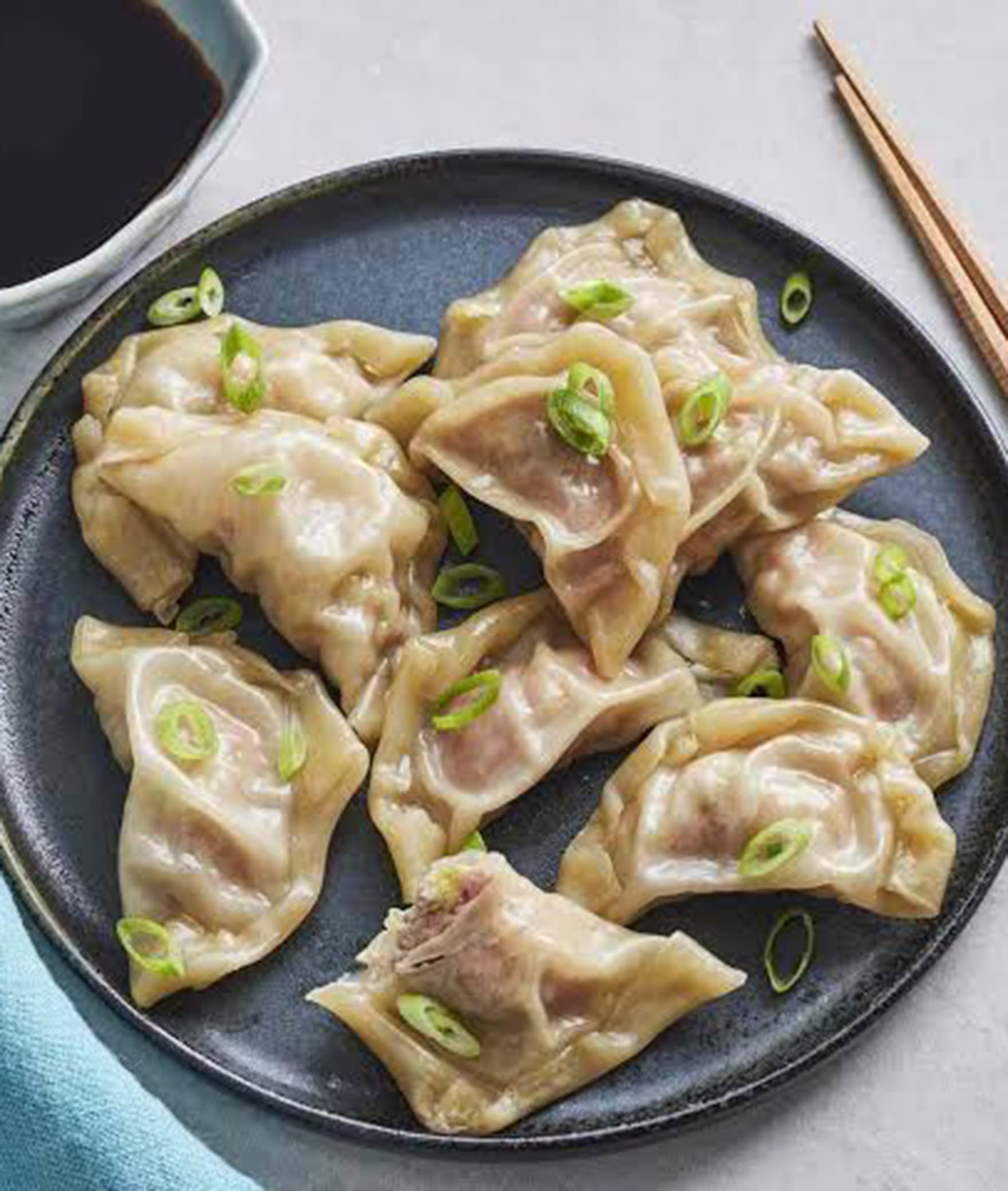 Momos PARTY - Logo