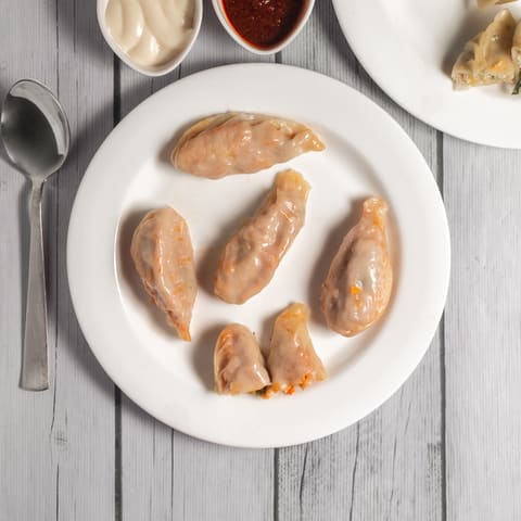 Momos'S World - Logo