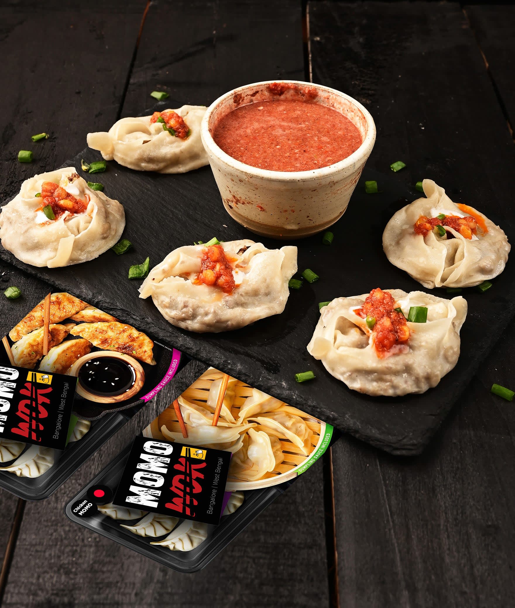 Momo Wok - Logo
