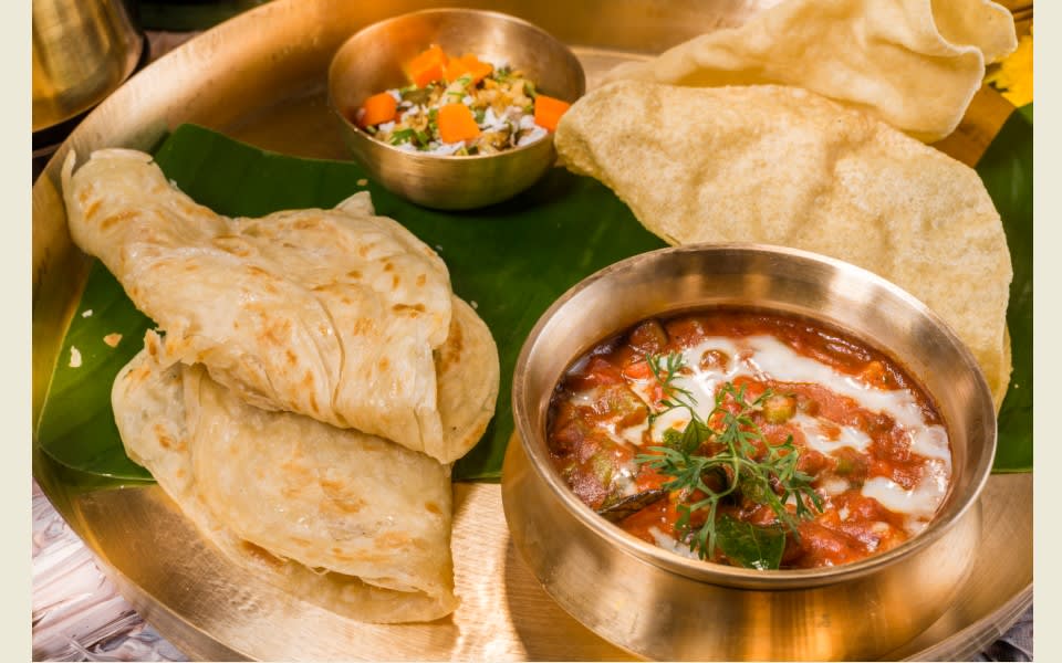 Mom's Chettinad - Logo