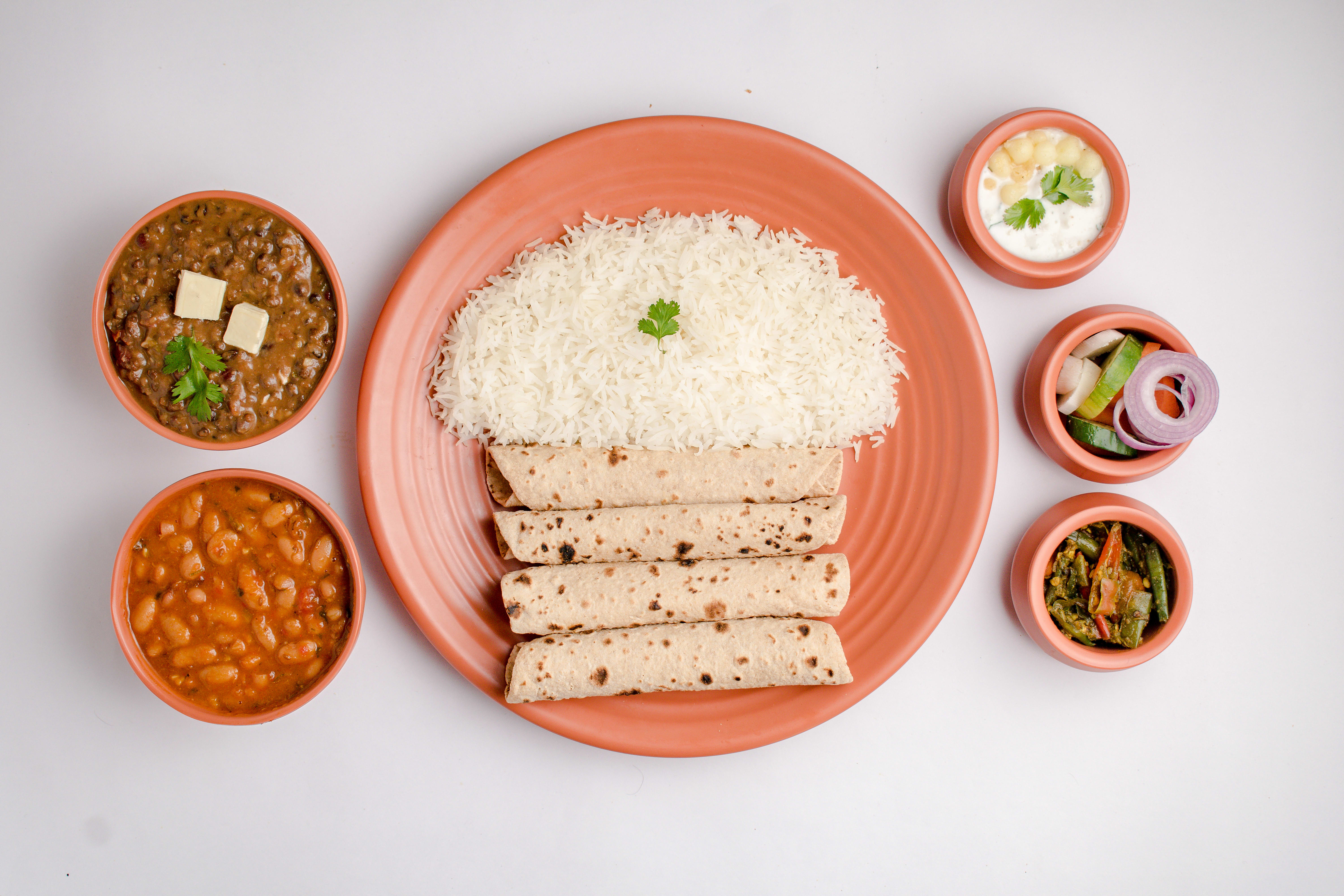 Mom's magic tiffin box service - Logo