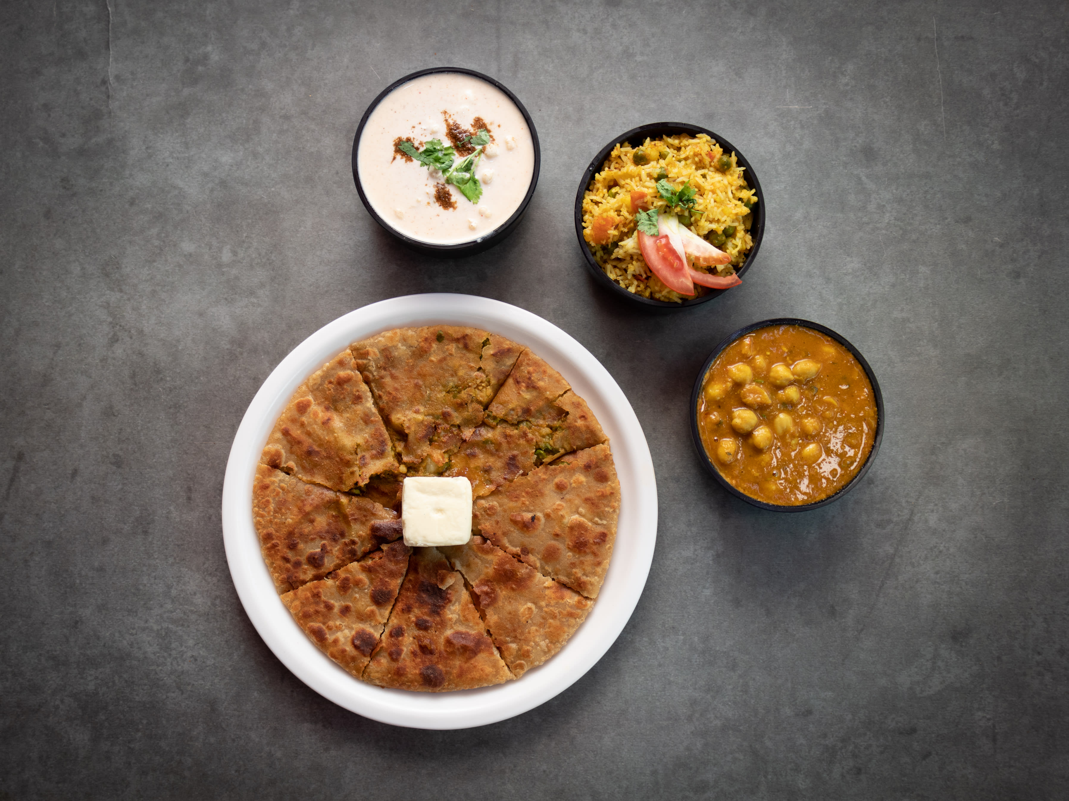 Mom'S Paratha Cafe - Logo