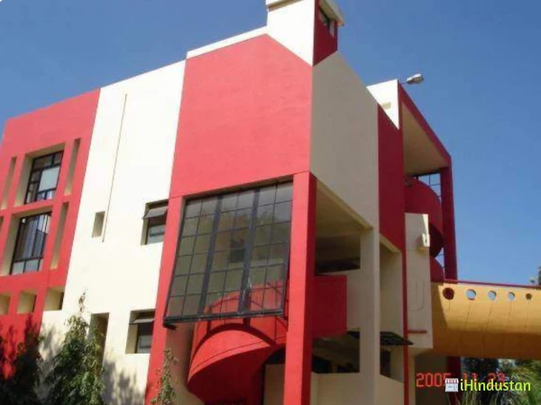 Mona School - Logo