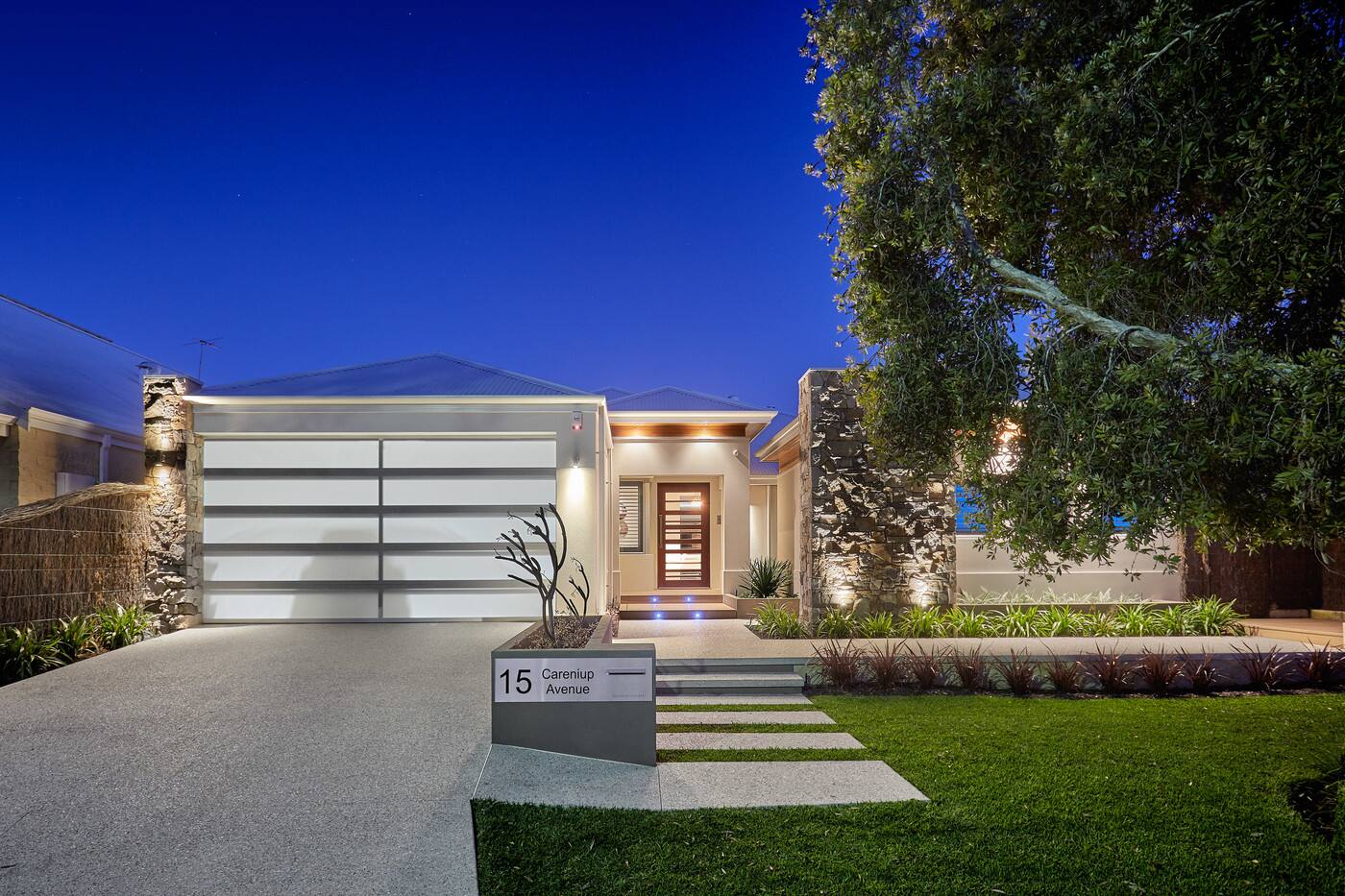 Mondo Exclusive Homes - Cover photo