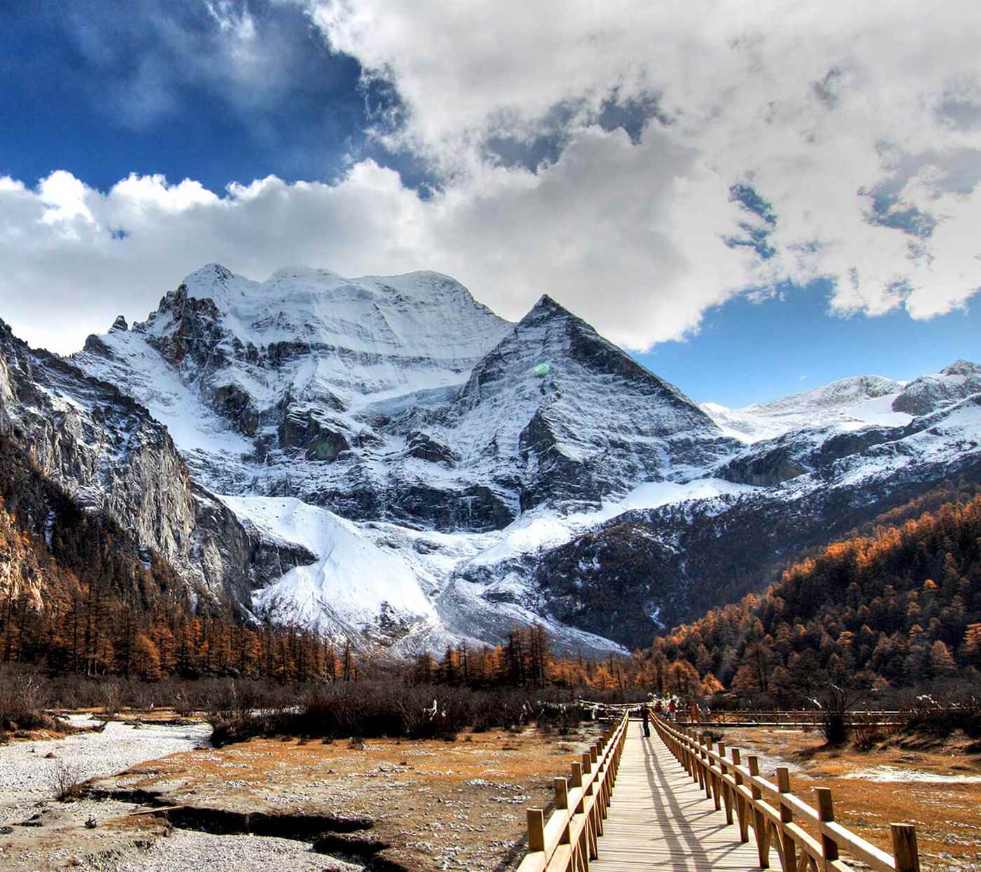 Mondol Tours And Travels - Cover photo