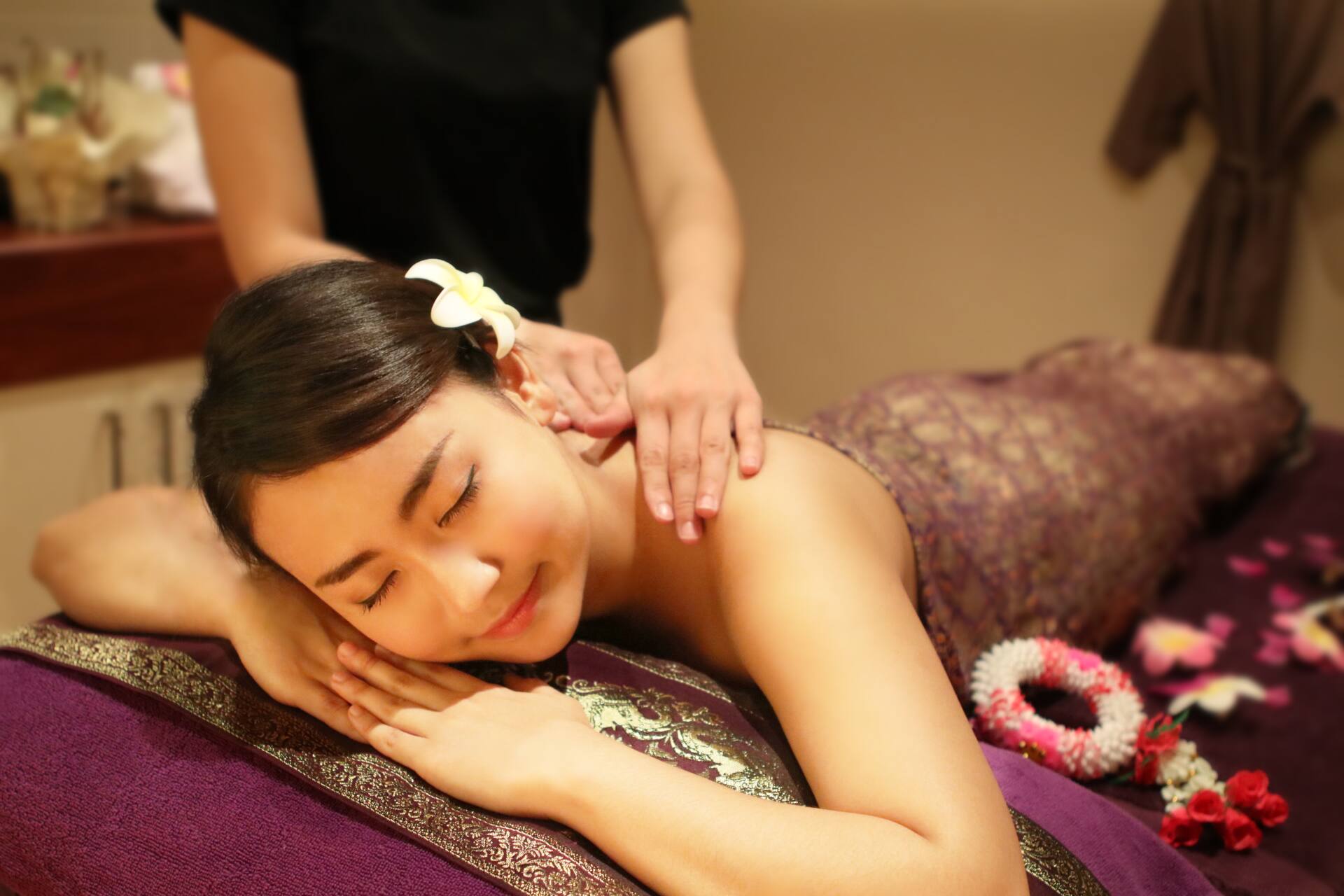 Monton Thai Massage - Logo
