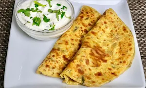 Moolchand Parantha - Logo