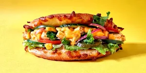 Moonmoon - Juicy Crustwiches - Logo