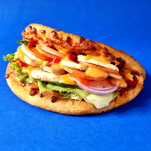 Moonmoon - Juicy Crustwiches - Logo