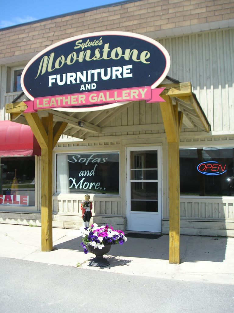 Moonstone Estate Finds - Logo