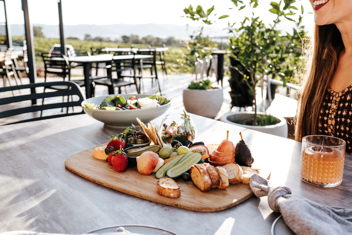 Moothie Estate Cellar Door & Kitchen - Logo