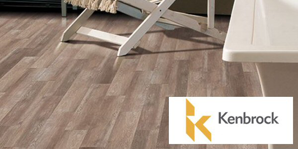 More on the Floor - Logo