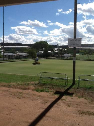 Mount Isa Bowls Club Inc - Logo