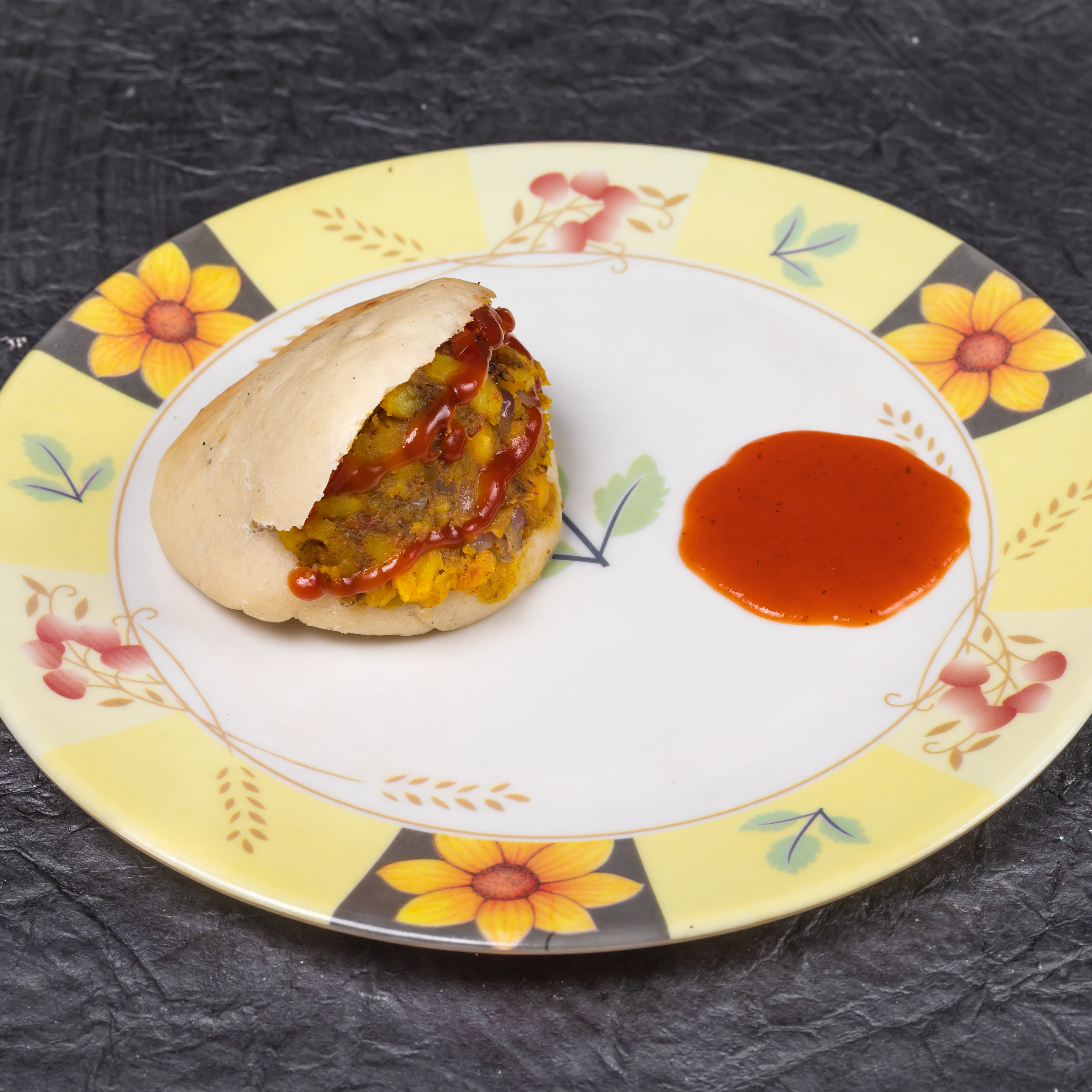 Mourya Chole Kulche - Logo
