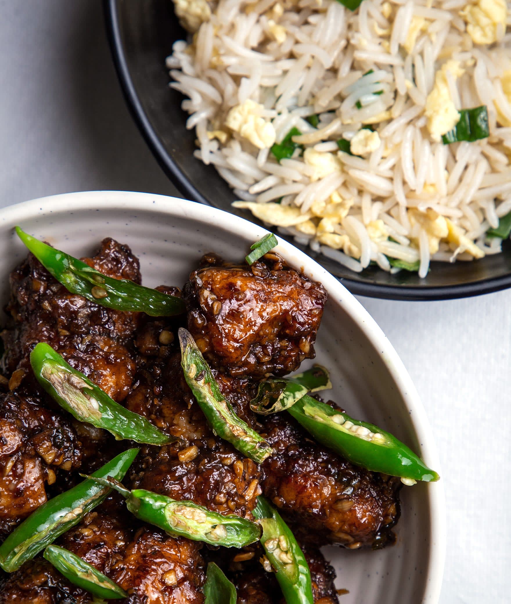 Mr Chow's - Logo