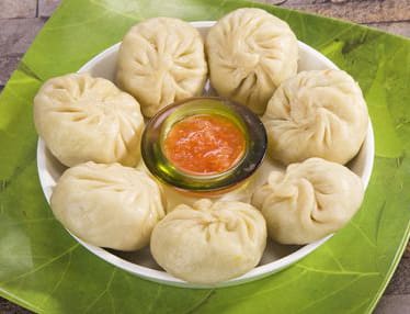 Mr. Momos - Logo